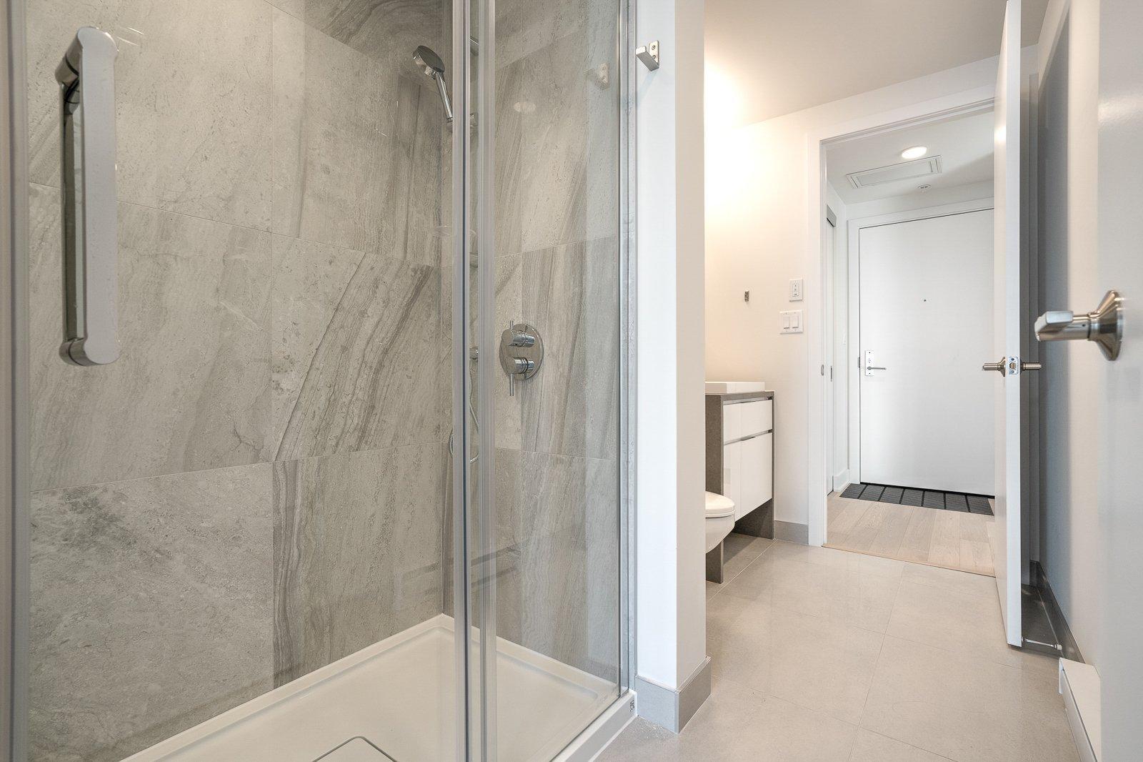 









1288


Rue St-Antoine O.

, 713,
Montréal (Ville-Marie),




QC
H3C0X6

