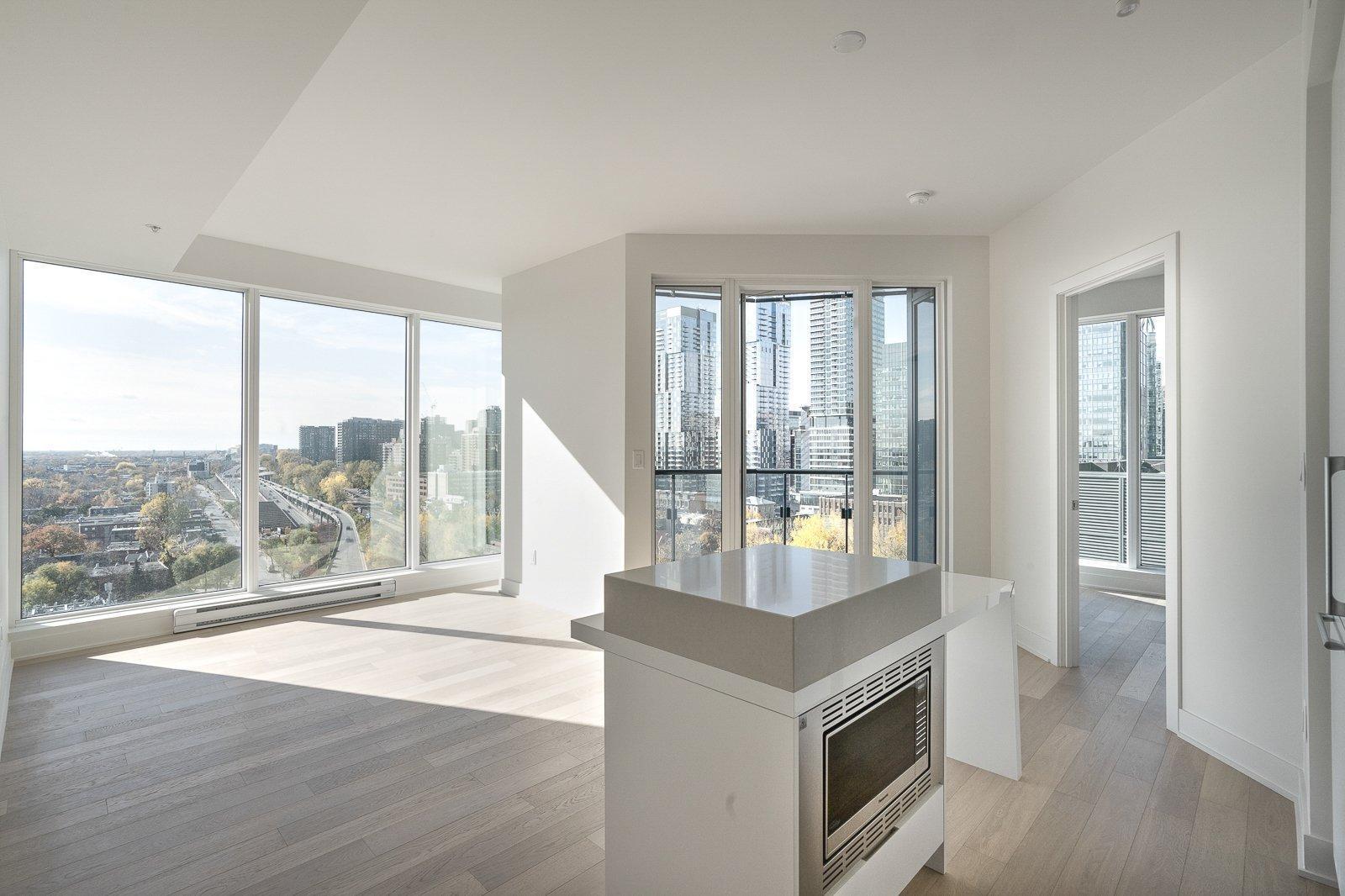 









1288


Rue St-Antoine O.

, 713,
Montréal (Ville-Marie),




QC
H3C0X6

