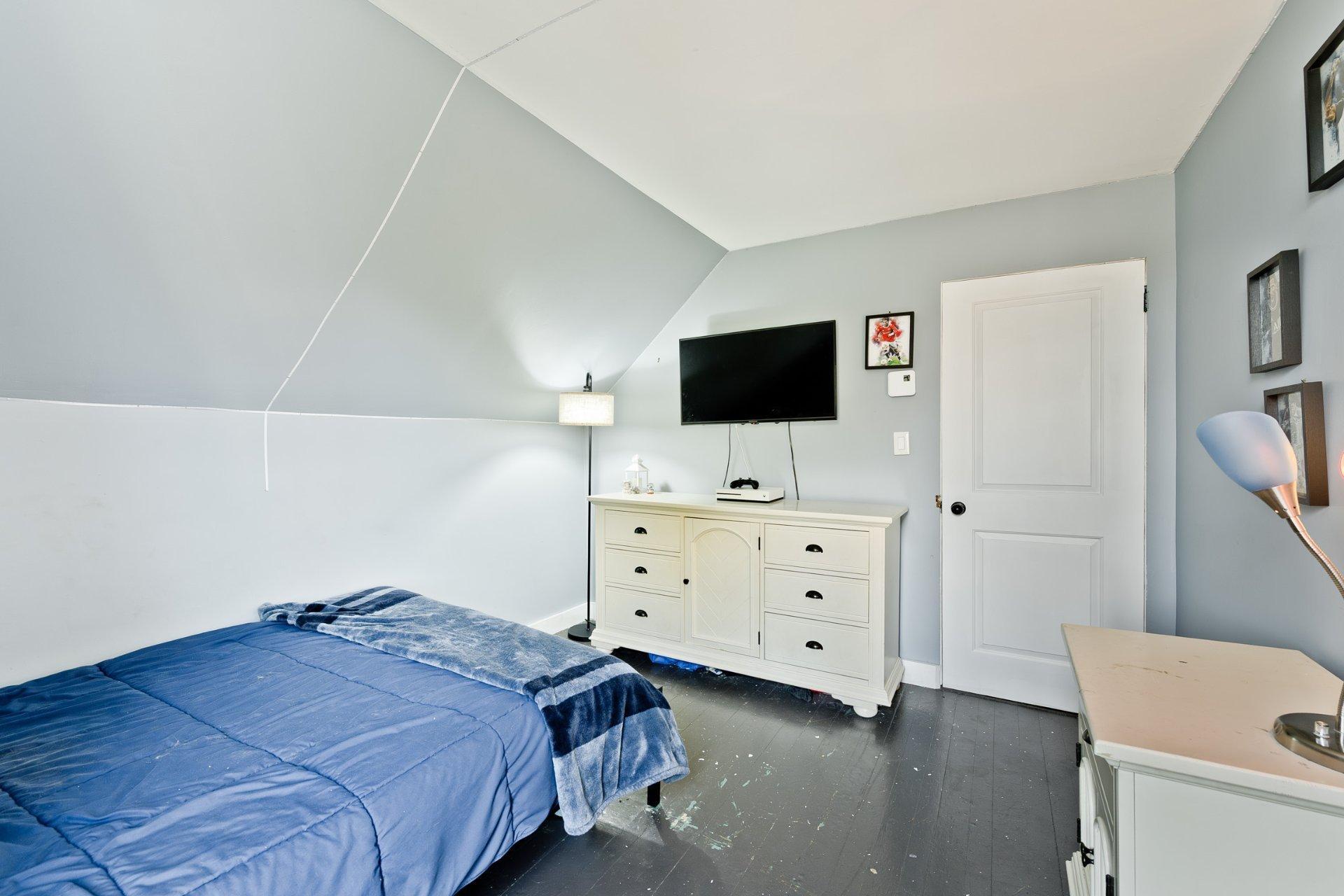 









1455


Ch. Favreau

,
Sainte-Edwidge-de-Clifton,




QC
J0B2R0

