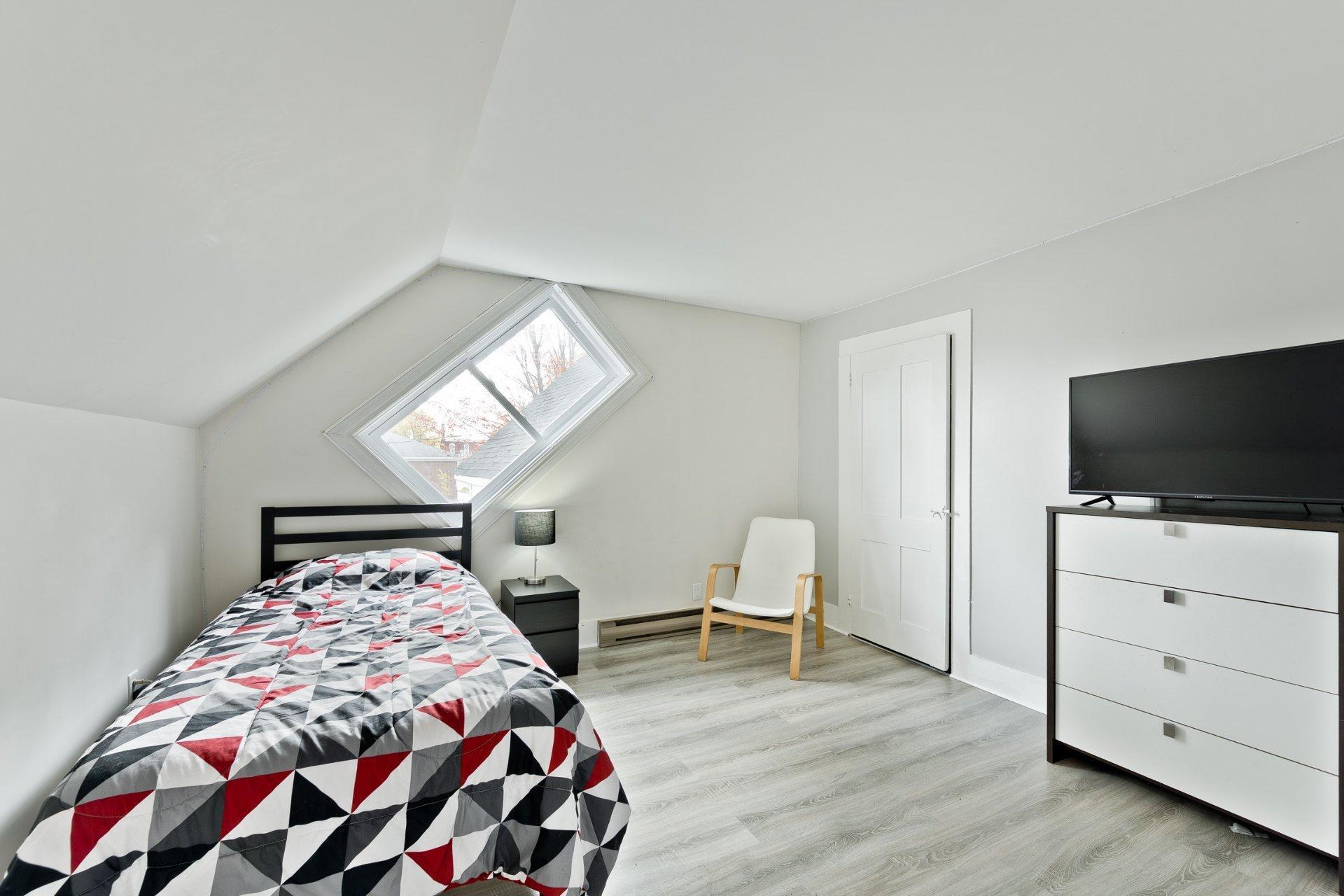 









1455


Ch. Favreau

,
Sainte-Edwidge-de-Clifton,




QC
J0B2R0

