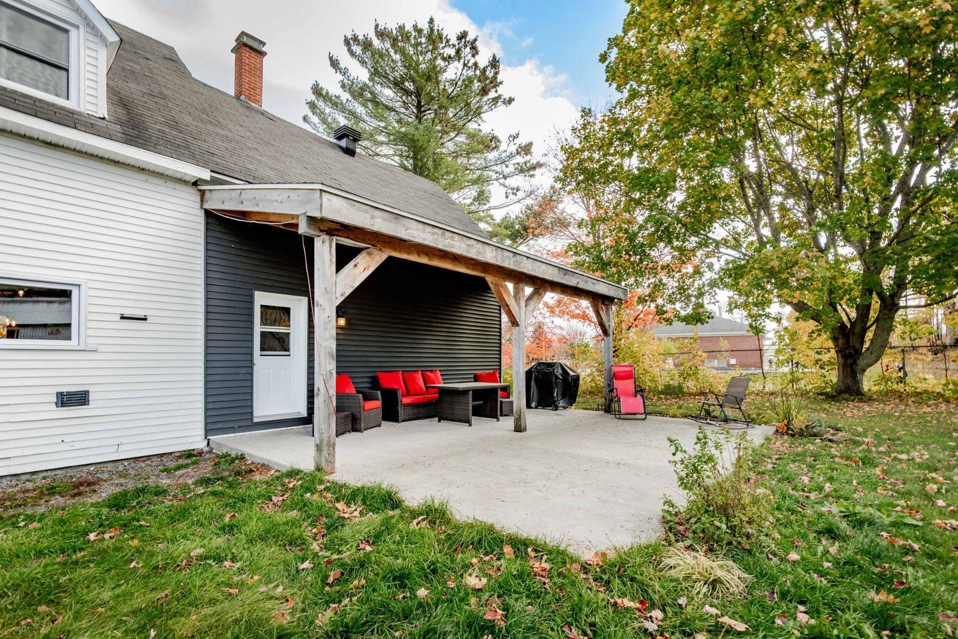 









1455


Ch. Favreau

,
Sainte-Edwidge-de-Clifton,




QC
J0B2R0

