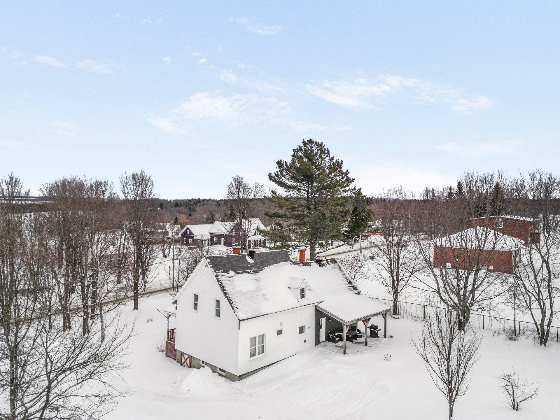 









1455


Ch. Favreau

,
Sainte-Edwidge-de-Clifton,




QC
J0B2R0

