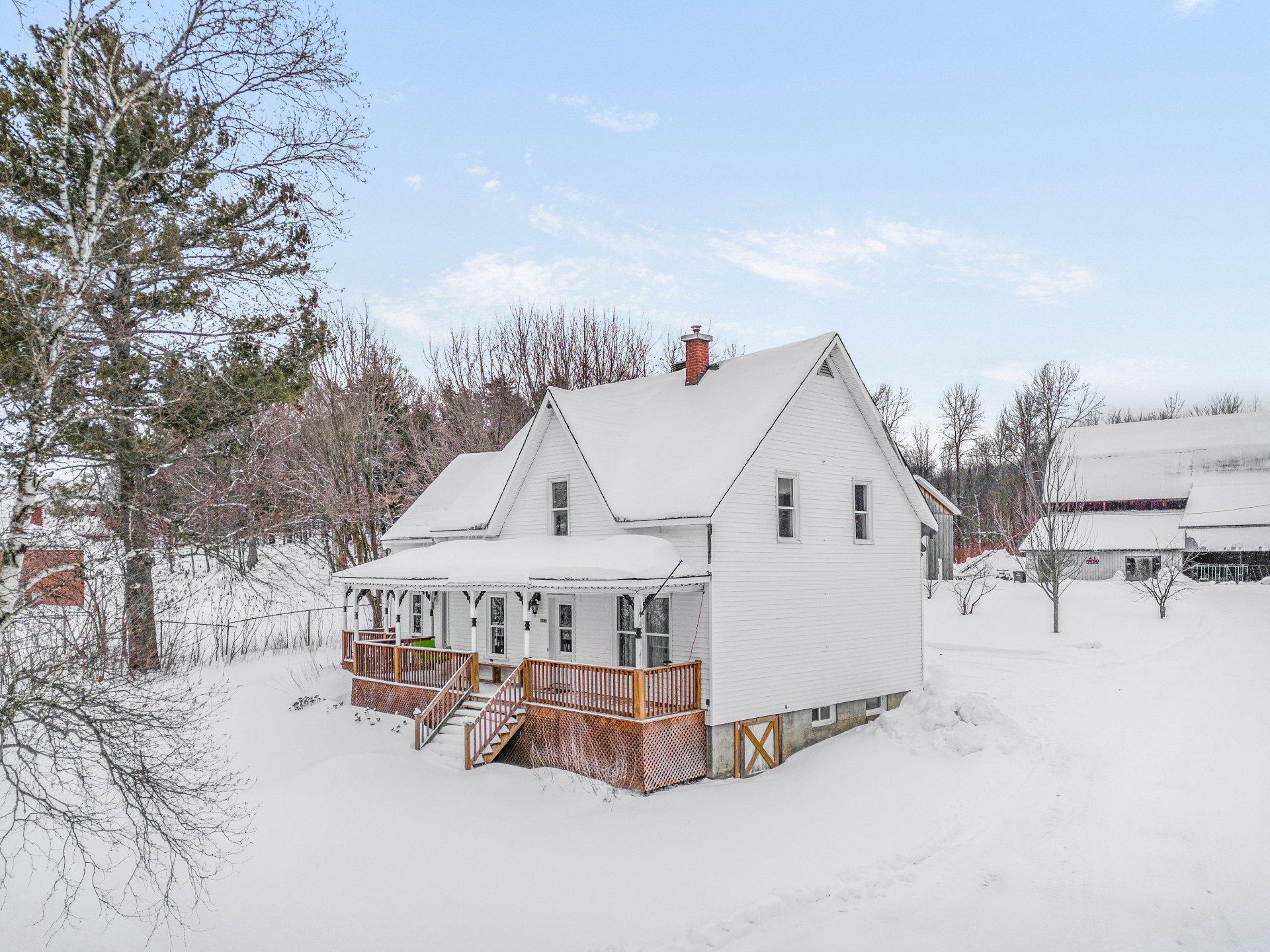 









1455


Ch. Favreau

,
Sainte-Edwidge-de-Clifton,




QC
J0B2R0

