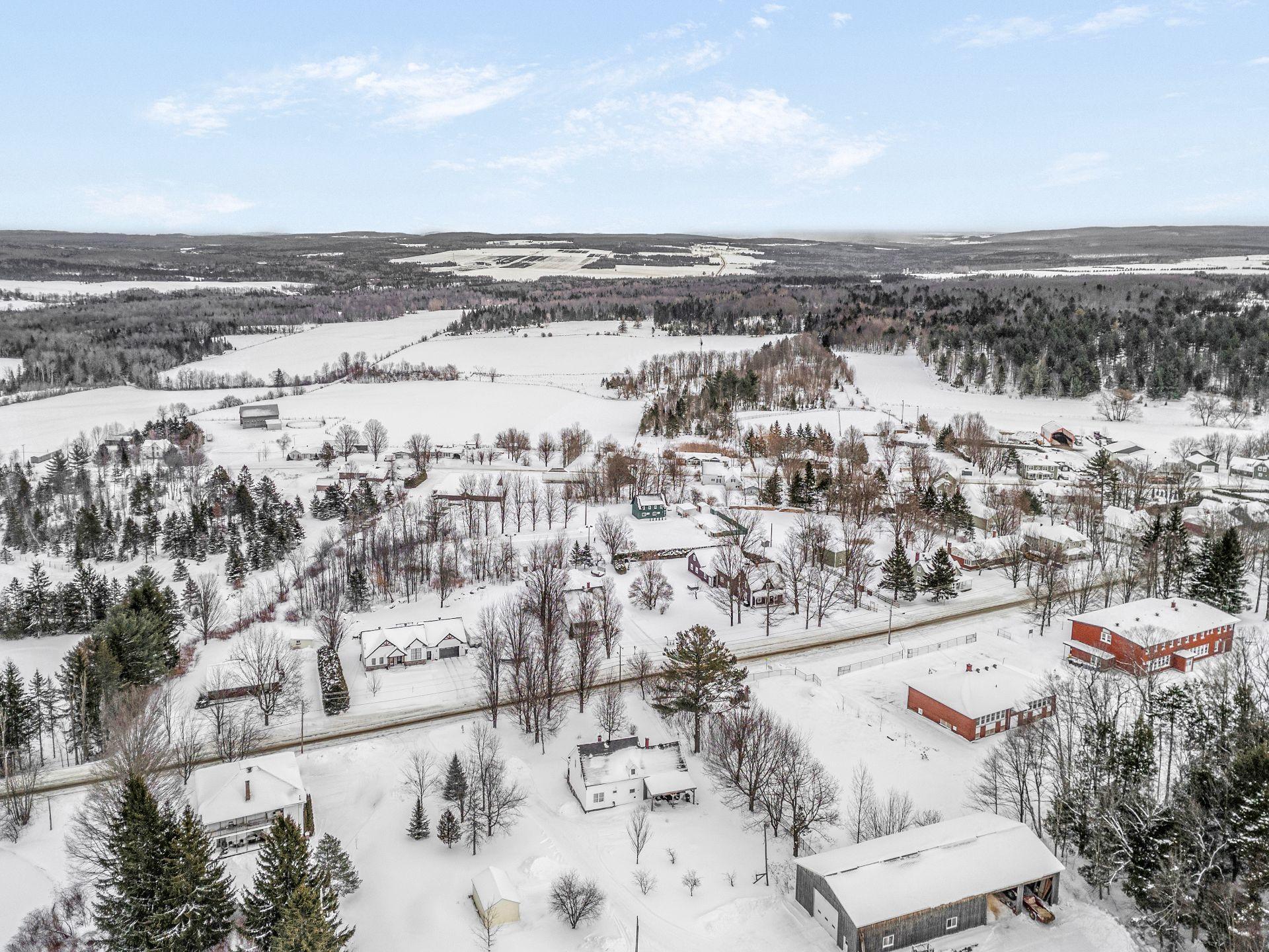 









1455


Ch. Favreau

,
Sainte-Edwidge-de-Clifton,




QC
J0B2R0

