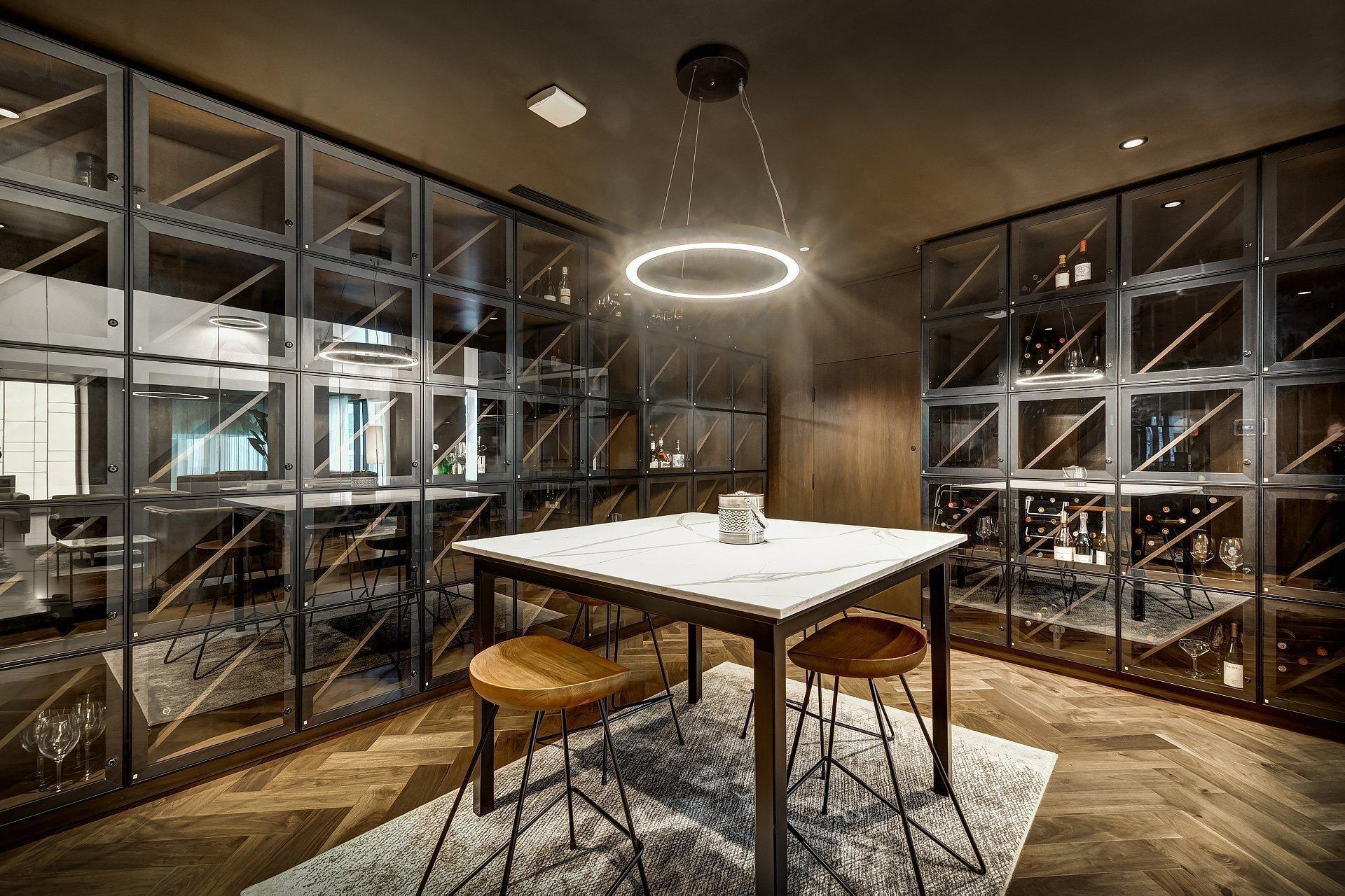 









1288


Rue St-Antoine O.

, 507,
Montréal (Ville-Marie),




QC
H3C0X6

