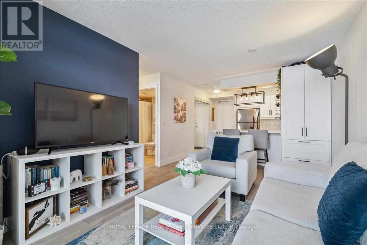 












802 - 2379 CENTRAL PARK DRIVE

,
Oakville,




Ontario
L6H0E3

