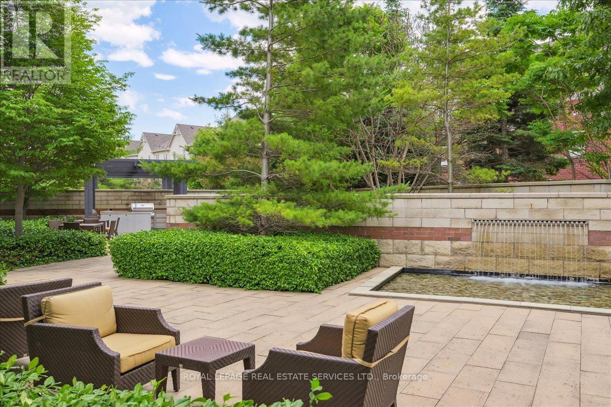 












802 - 2379 CENTRAL PARK DRIVE

,
Oakville,




Ontario
L6H0E3

