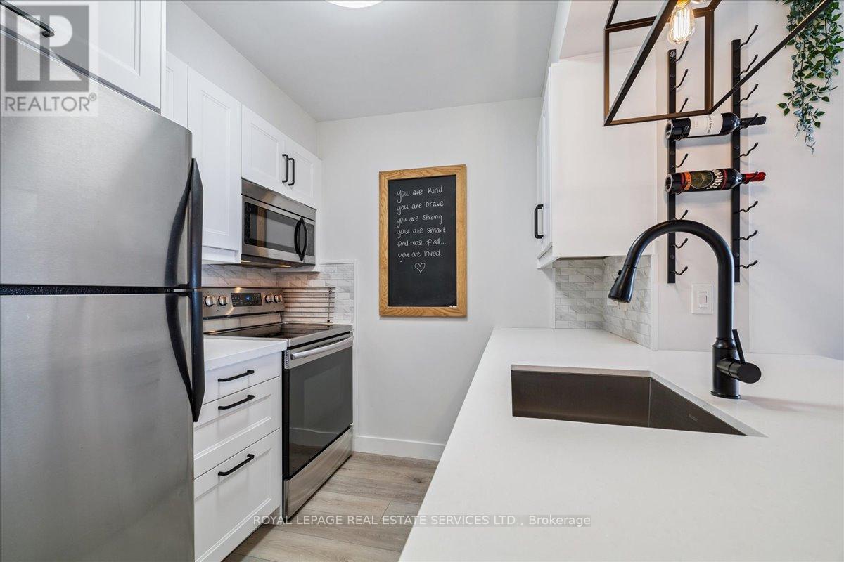 












802 - 2379 CENTRAL PARK DRIVE

,
Oakville,




Ontario
L6H0E3

