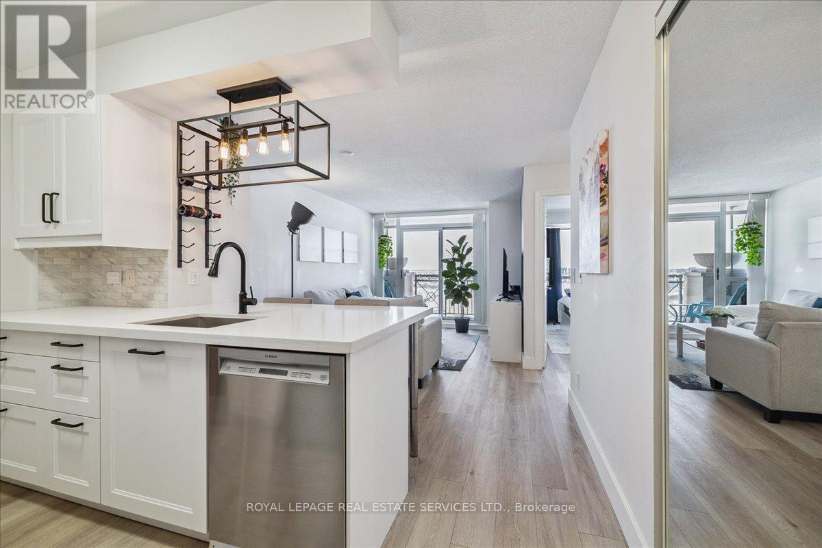 












802 - 2379 CENTRAL PARK DRIVE

,
Oakville,




Ontario
L6H0E3

