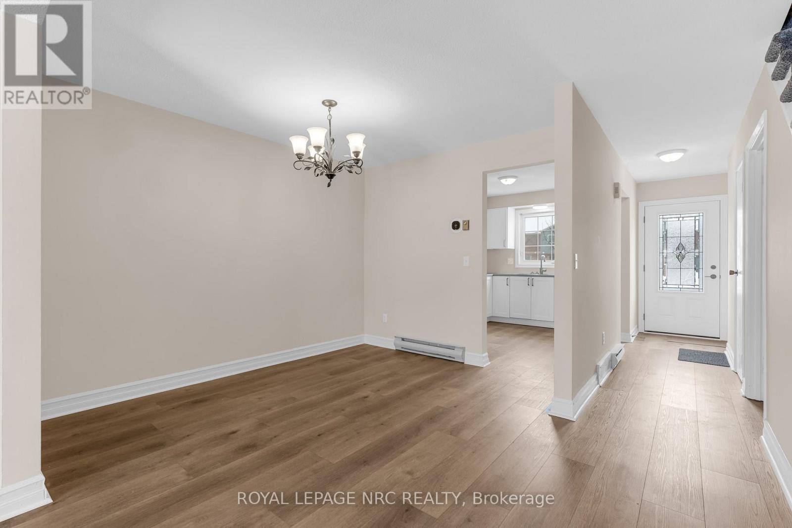 












20 - 110 SILVAN DRIVE

,
Welland (N. Welland),




Ontario
L3C6Z5

