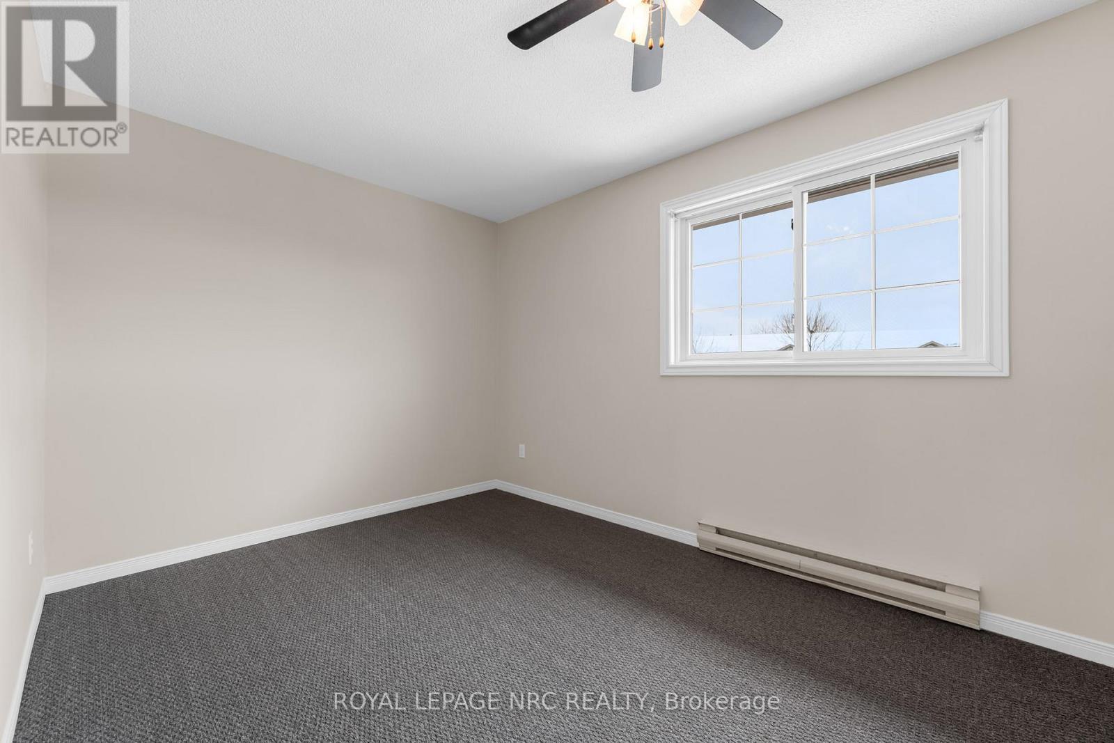 












20 - 110 SILVAN DRIVE

,
Welland (N. Welland),




Ontario
L3C6Z5

