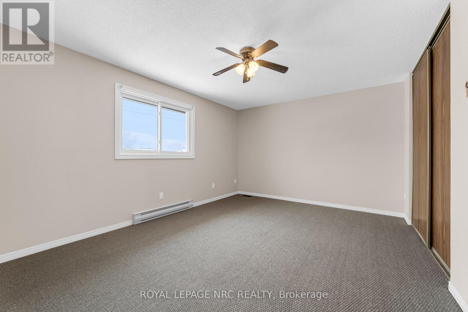 












20 - 110 SILVAN DRIVE

,
Welland (N. Welland),




Ontario
L3C6Z5

