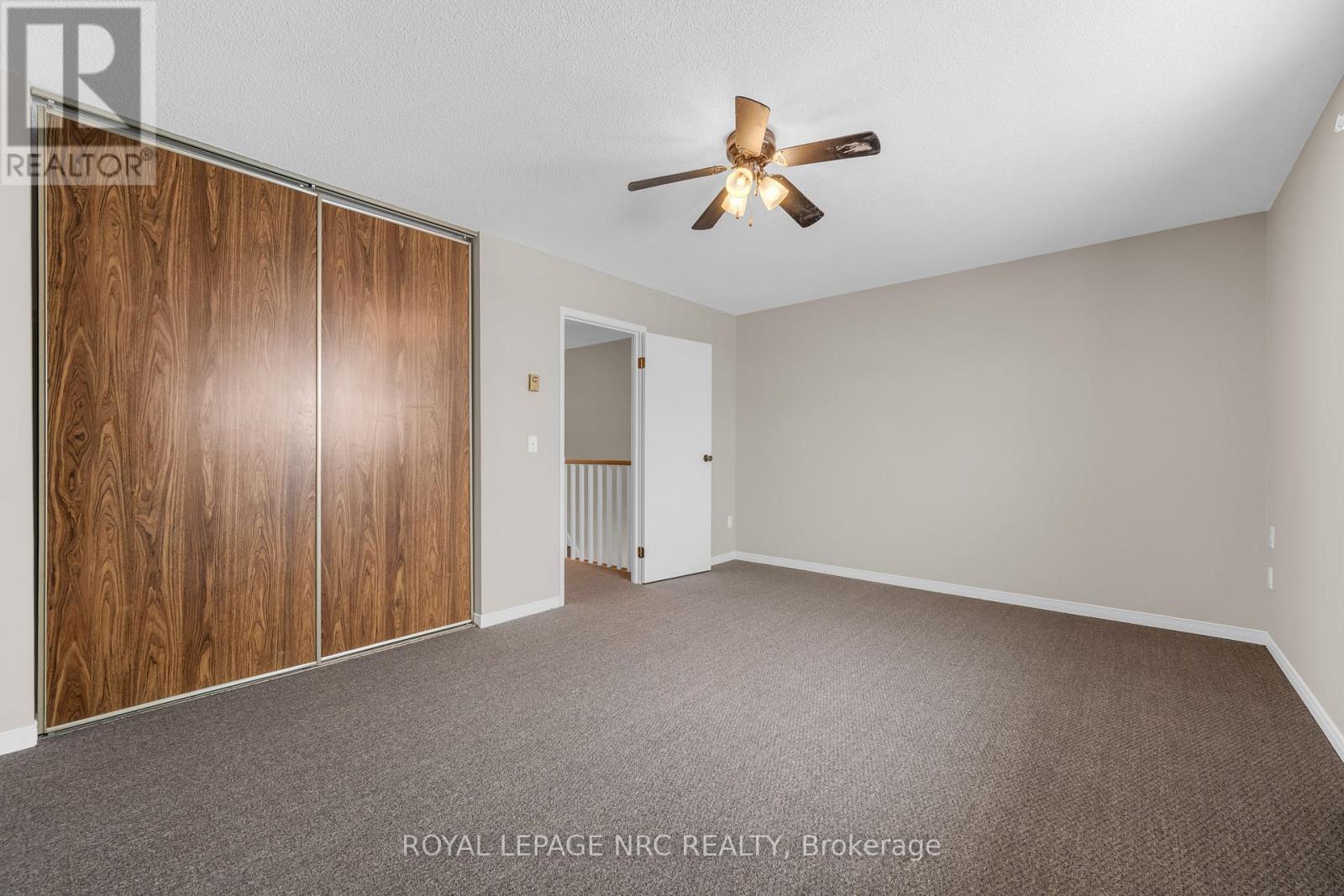 












20 - 110 SILVAN DRIVE

,
Welland (N. Welland),




Ontario
L3C6Z5

