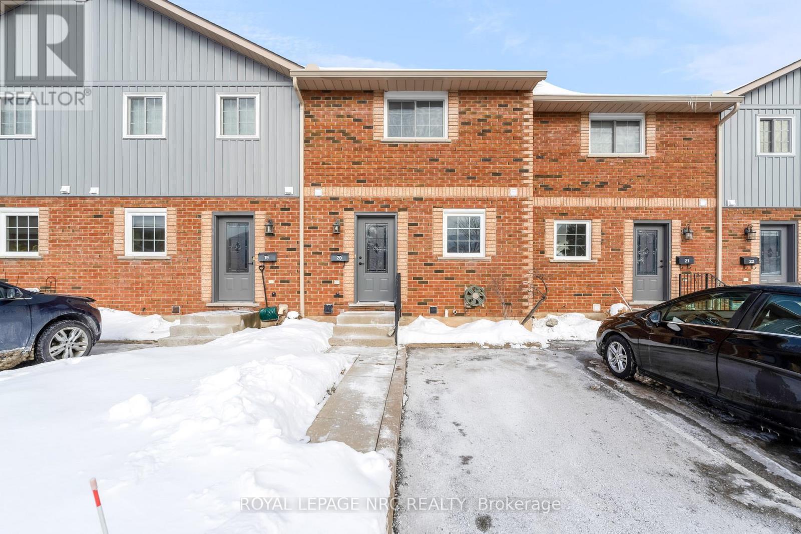 












20 - 110 SILVAN DRIVE

,
Welland (N. Welland),




Ontario
L3C6Z5

