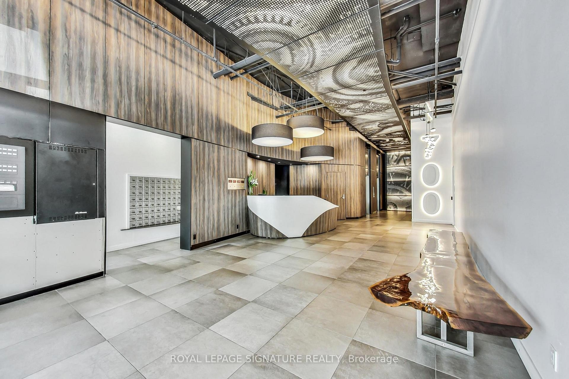 









700


King

Street West, 801,
Toronto,




ON
M5V 2Y6

