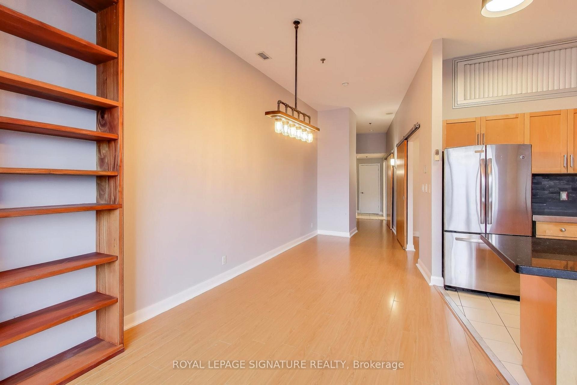 









700


King

Street West, 801,
Toronto,




ON
M5V 2Y6

