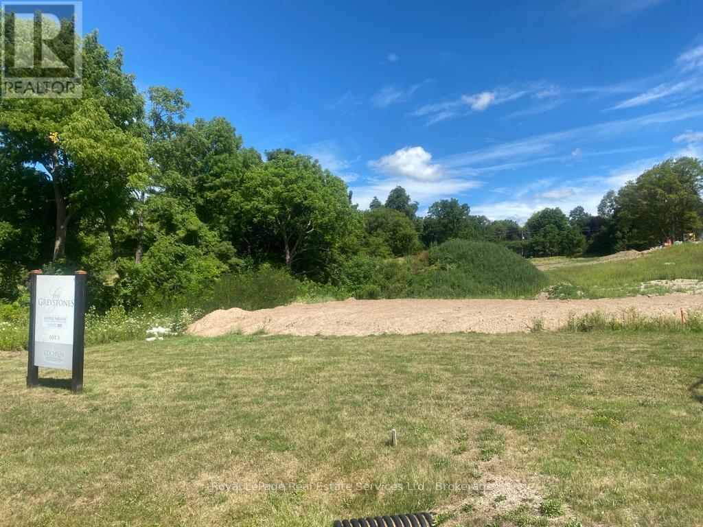 












15 HAUSER PLACE

,
Hamilton (Greensville),







Ontario
L9H5A4

