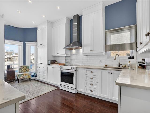 









276


Av. St-Louis

,
Pointe-Claire,




QC
H9R4X7

