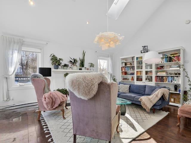 









276


Av. St-Louis

,
Pointe-Claire,




QC
H9R4X7

