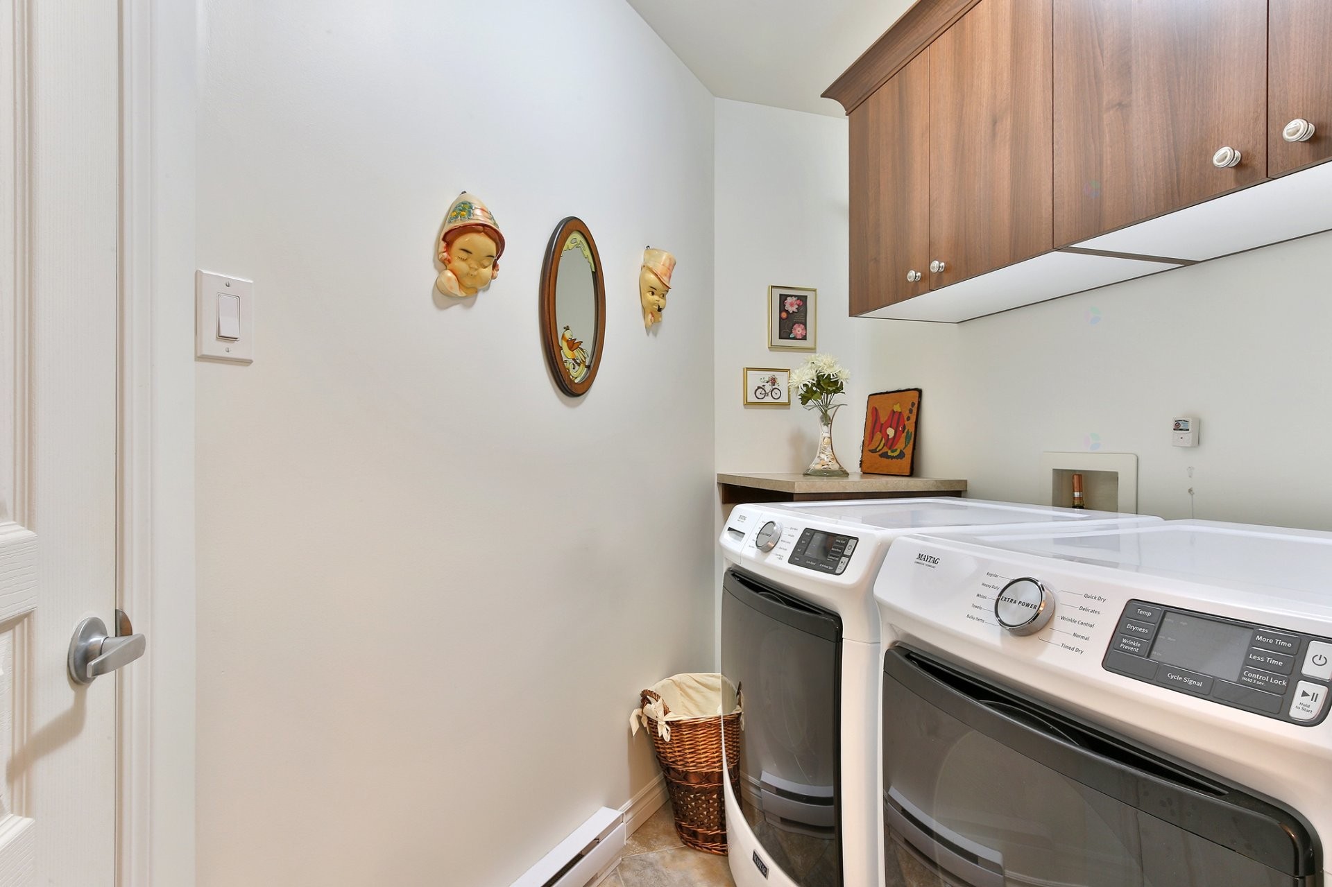 









25


Rue St-Hubert

, 101,
Saint-Jean-sur-Richelieu,




QC
J3B0C5

