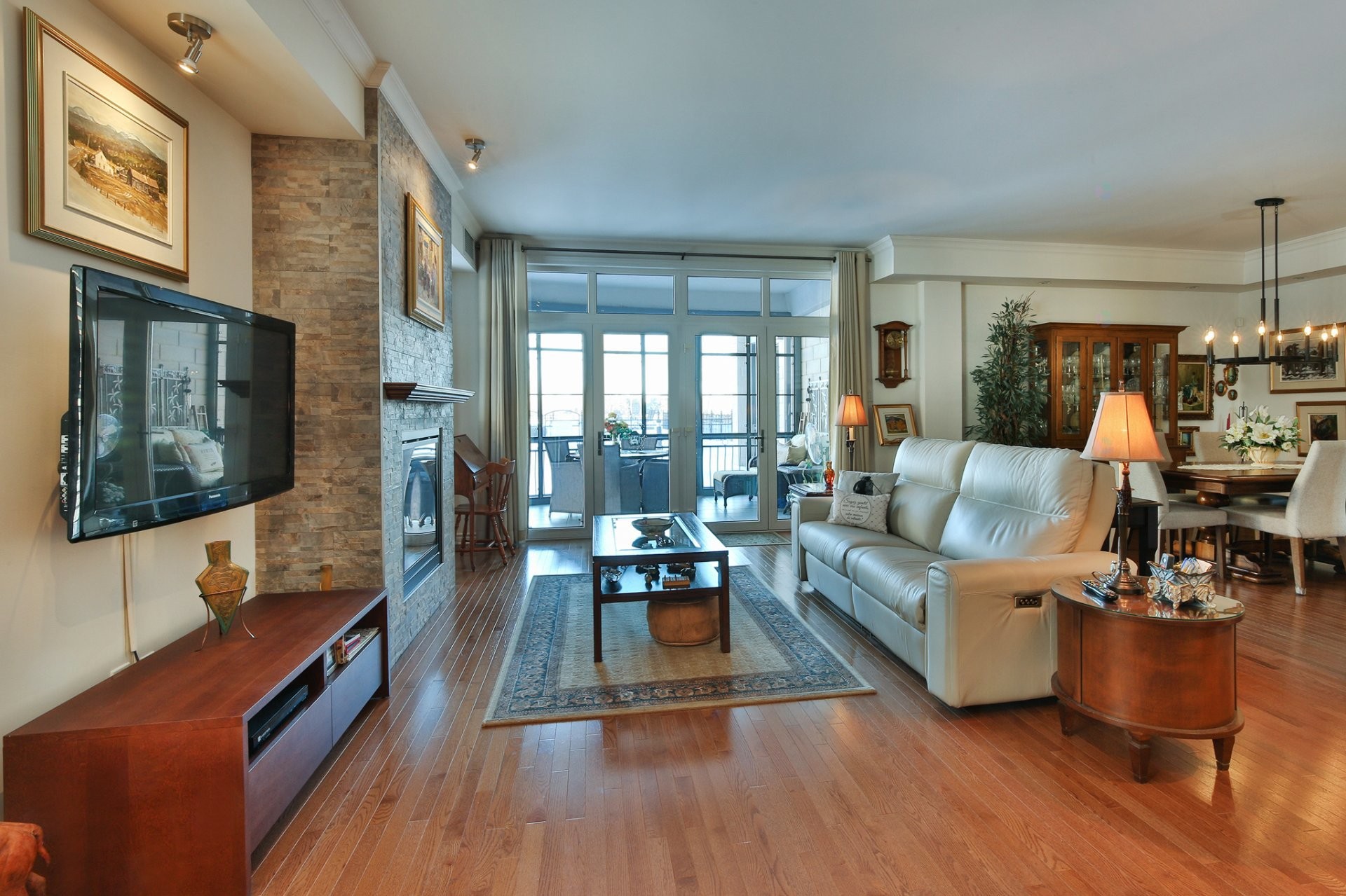 









25


Rue St-Hubert

, 101,
Saint-Jean-sur-Richelieu,




QC
J3B0C5

