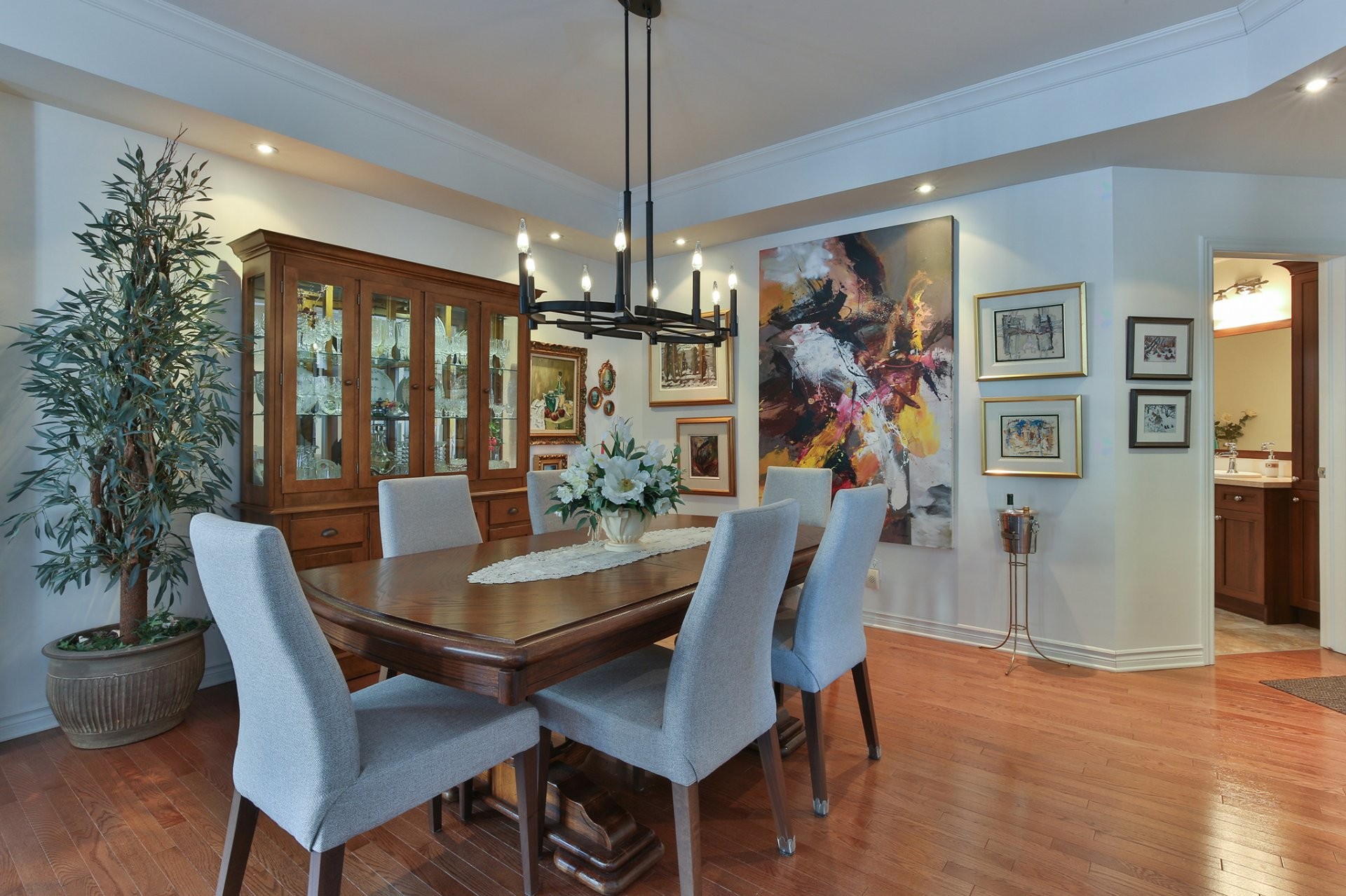 









25


Rue St-Hubert

, 101,
Saint-Jean-sur-Richelieu,




QC
J3B0C5

