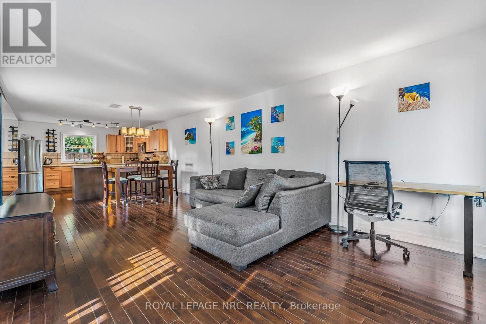 












12 LINCOLN ROAD E

,
Fort Erie (Crystal Beach),




Ontario
L0S1B0

