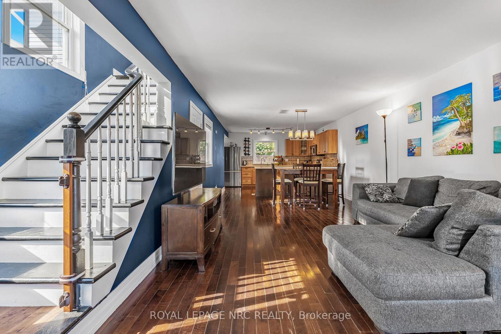 












12 LINCOLN ROAD E

,
Fort Erie (Crystal Beach),




Ontario
L0S1B0

