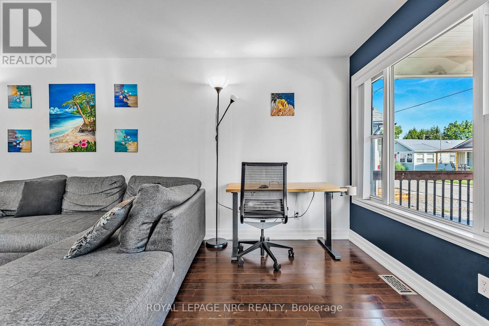 












12 LINCOLN ROAD E

,
Fort Erie (Crystal Beach),




Ontario
L0S1B0

