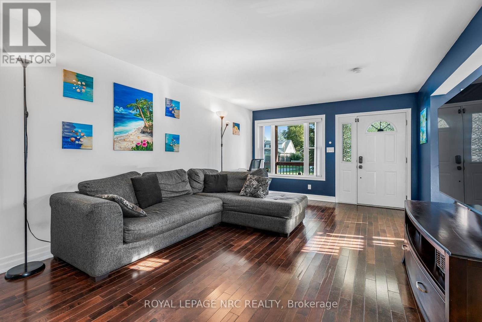 












12 LINCOLN ROAD E

,
Fort Erie (Crystal Beach),




Ontario
L0S1B0

