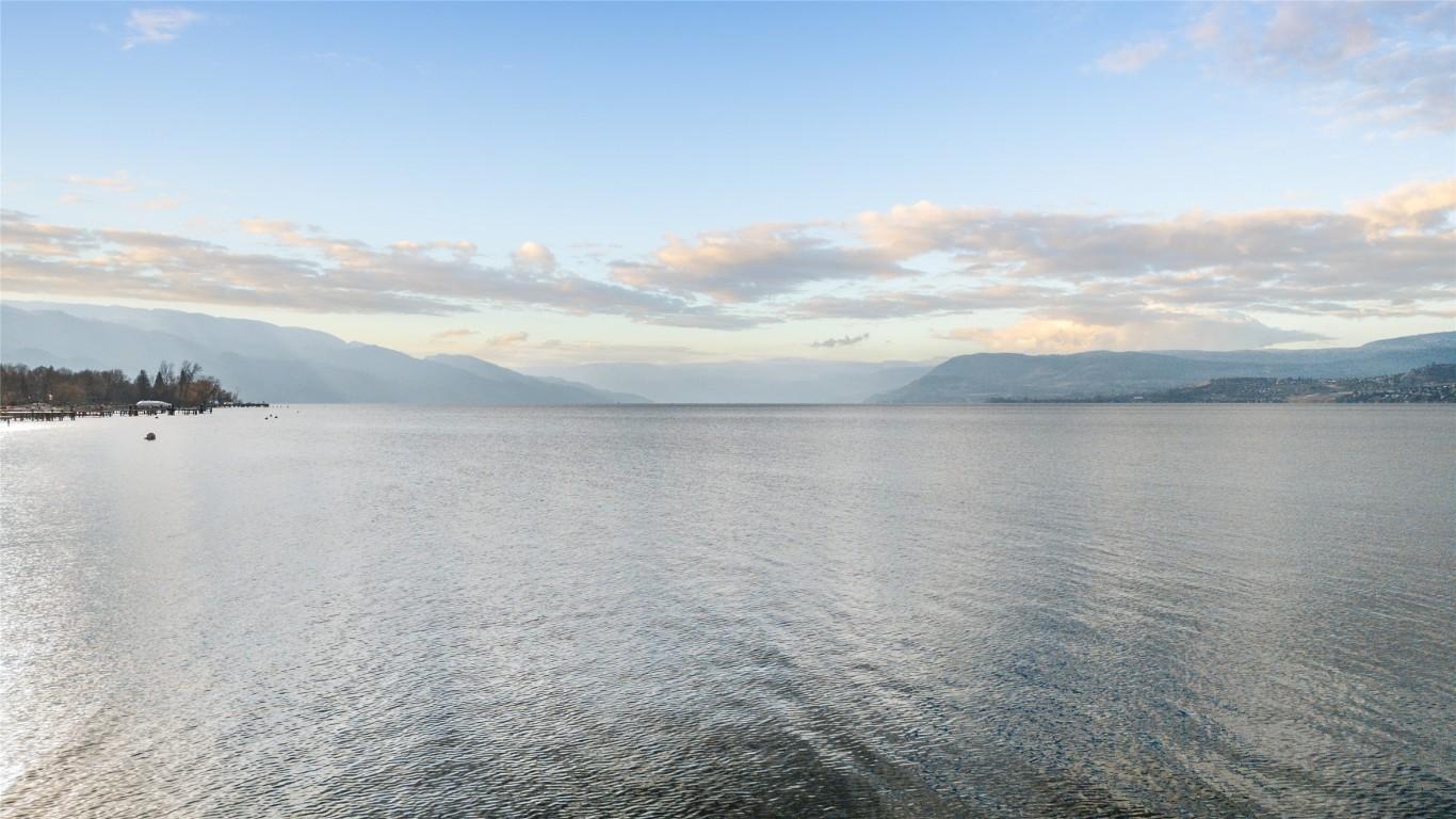 









4164


Lakeshore

Road,
Kelowna,




BC
V1W 1V9

