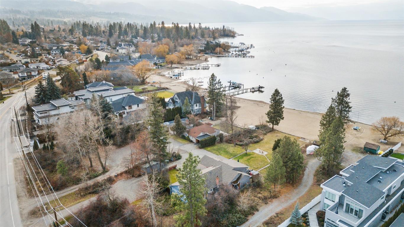 









4164


Lakeshore

Road,
Kelowna,




BC
V1W 1V9

