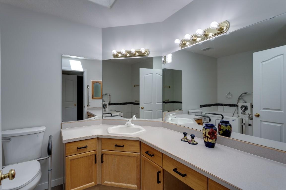 









2330


Butt

Road, 192,
Westbank,




BC
V4T 2L3

