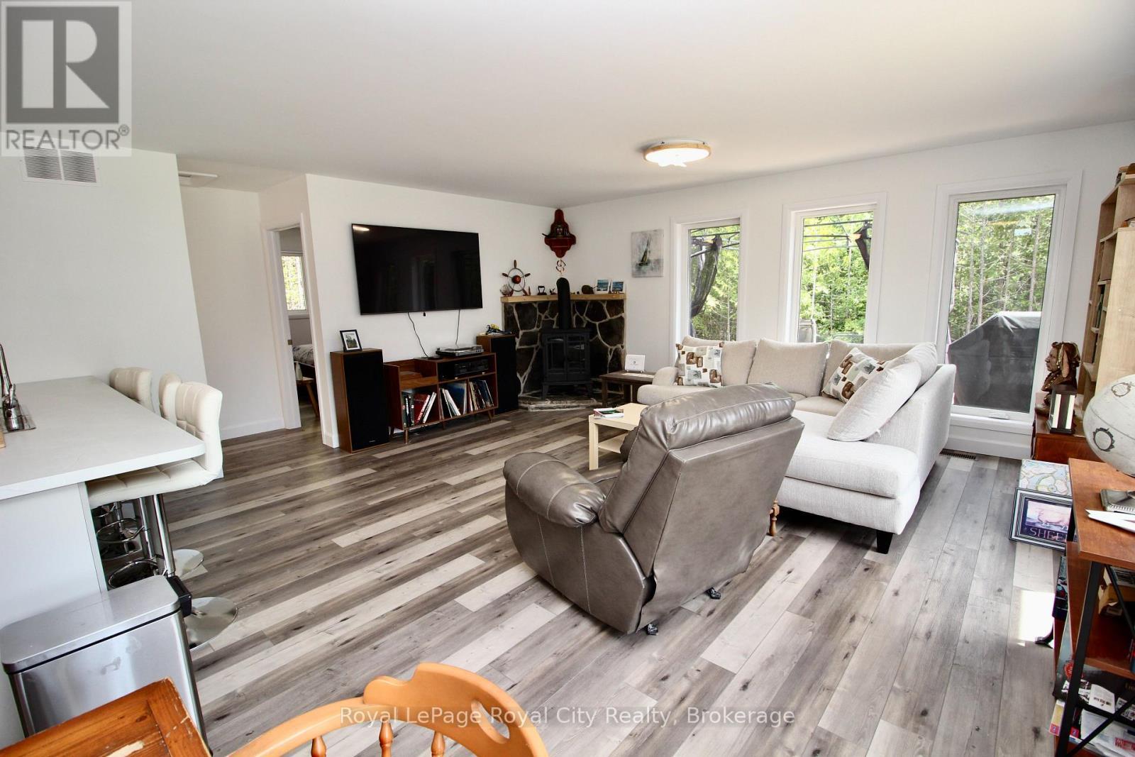 












134 MAPLE GOLF CRESCENT

,
Northern Bruce Peninsula,




Ontario
N0H2R0

