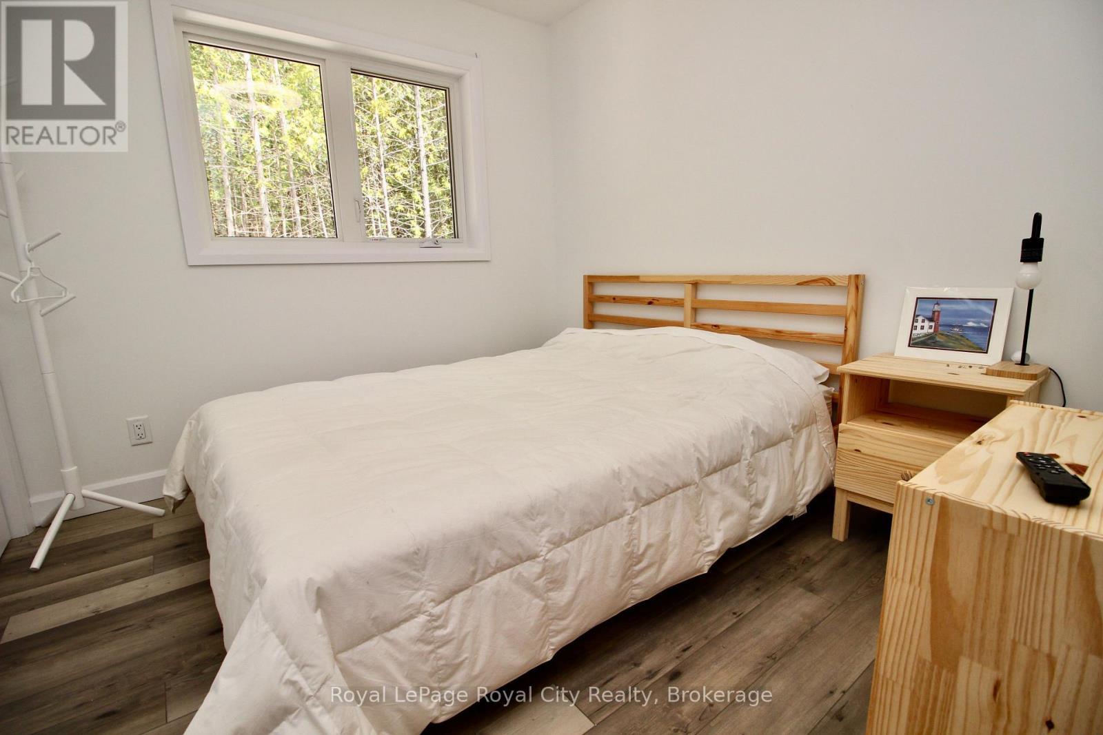 












134 MAPLE GOLF CRESCENT

,
Northern Bruce Peninsula,




Ontario
N0H2R0

