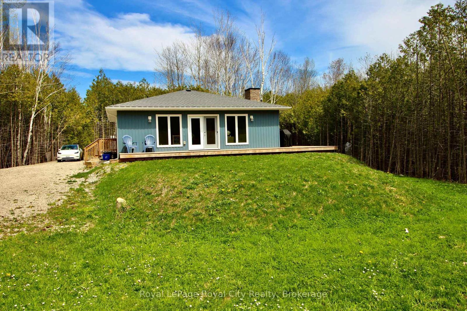 












134 MAPLE GOLF CRESCENT

,
Northern Bruce Peninsula,




Ontario
N0H2R0

