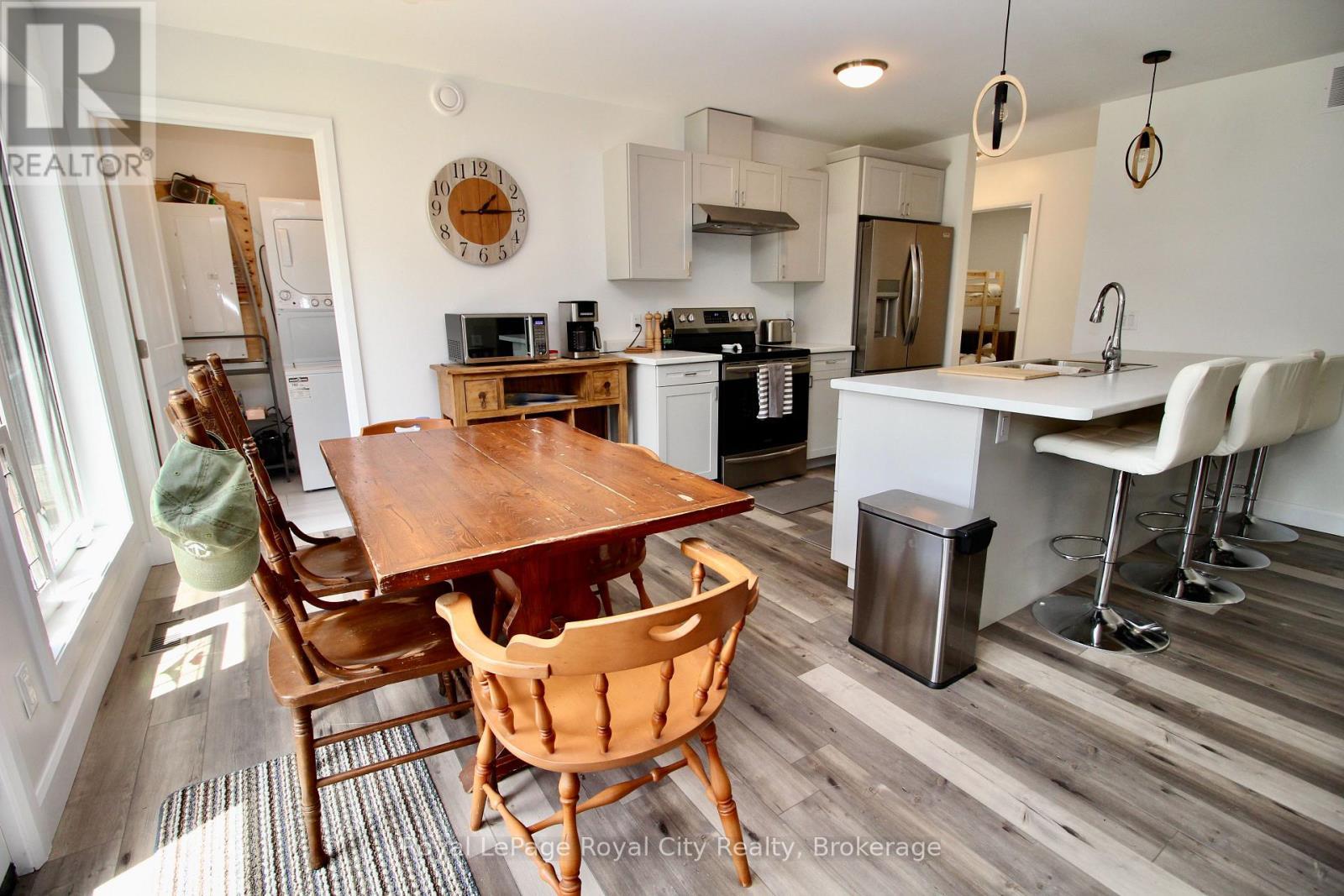 












134 MAPLE GOLF CRESCENT

,
Northern Bruce Peninsula,




Ontario
N0H2R0

