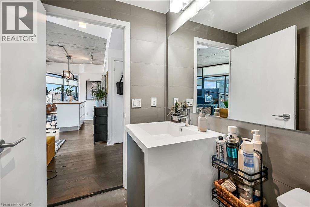 












1201 DUNDAS Street E Unit# 902

,
Toronto,




Ontario
M4M1S2

