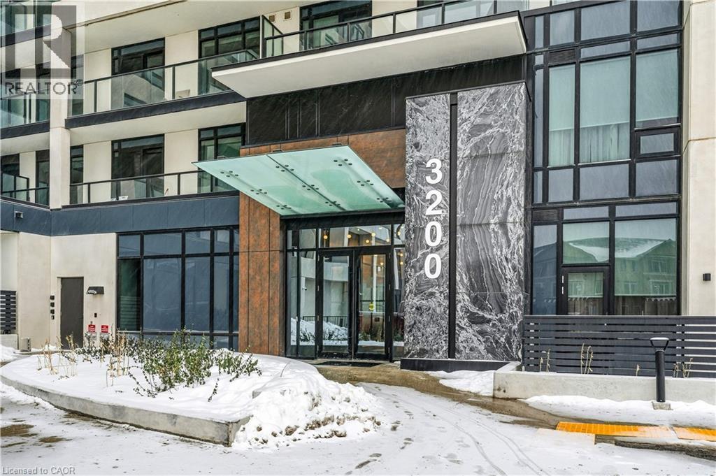 












3200 WILLIAM COLTSON Avenue Unit# 102

,
Oakville,




Ontario
L6H7W6

