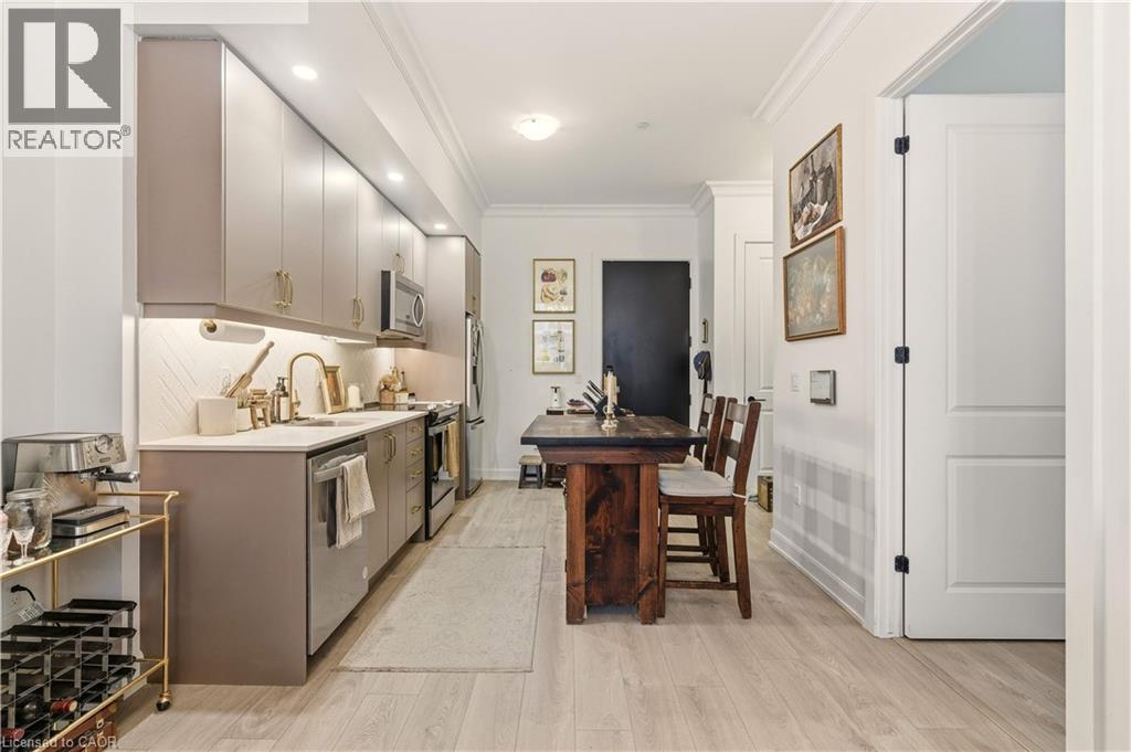 












3200 WILLIAM COLTSON Avenue Unit# 102

,
Oakville,




Ontario
L6H7W6

