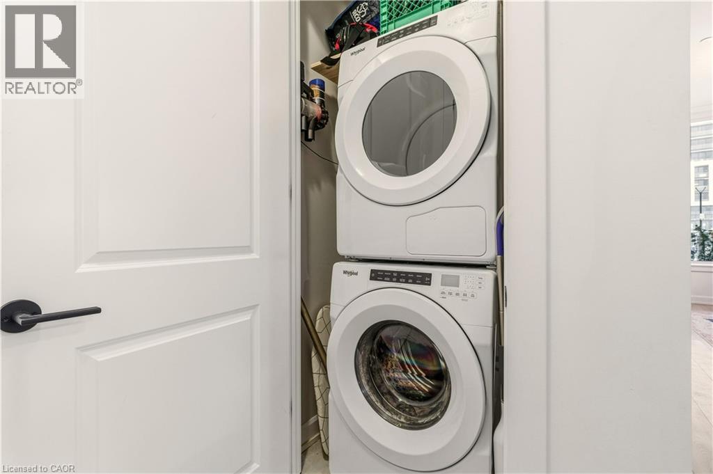 












3200 WILLIAM COLTSON Avenue Unit# 102

,
Oakville,




Ontario
L6H7W6

