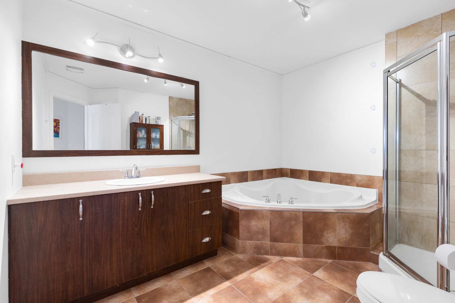 









3729Z


Rue Céline-Marier

,
Montréal (Saint-Laurent),




QC
H4R3N3

