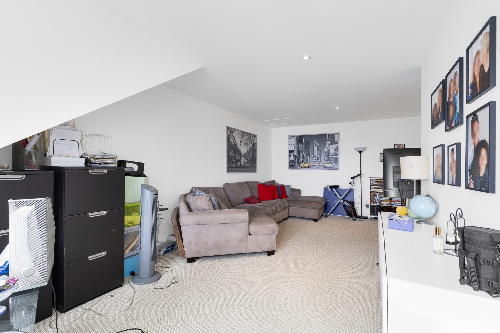 









3729Z


Rue Céline-Marier

,
Montréal (Saint-Laurent),




QC
H4R3N3

