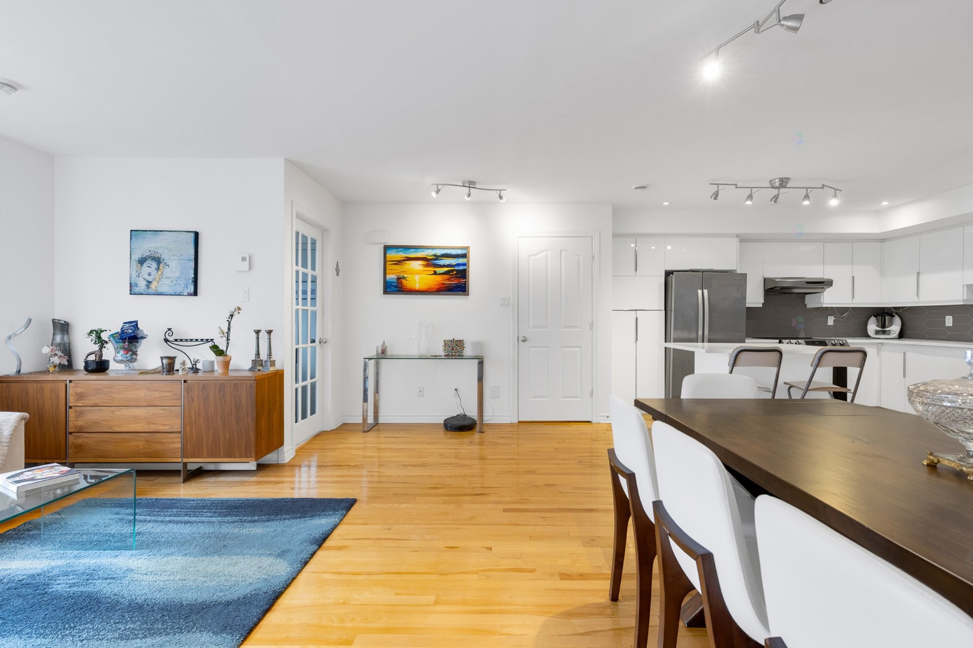 









3729Z


Rue Céline-Marier

,
Montréal (Saint-Laurent),




QC
H4R3N3

