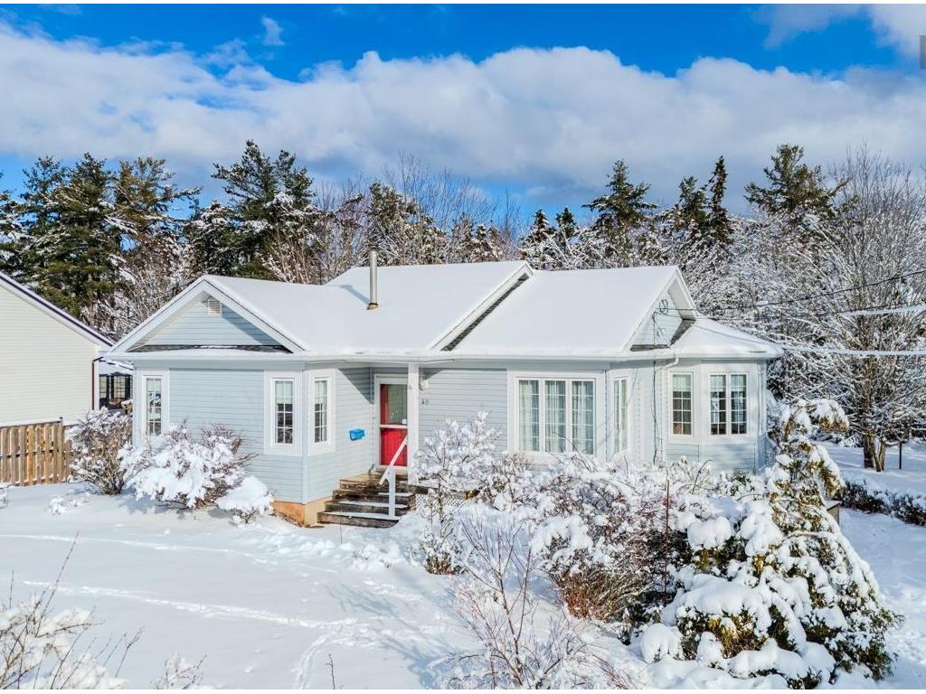 












40 Silverwood Dr.

,
Valley,




NS
B2N 6Y6

