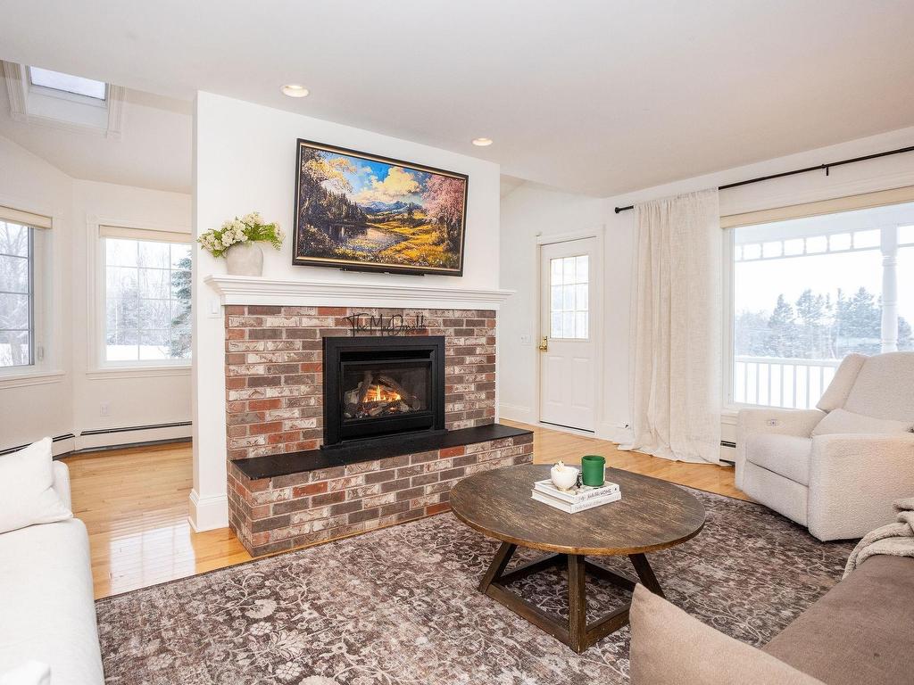 












21 Spruce Lane

,
Stratford,




PE
C1B 1M9

