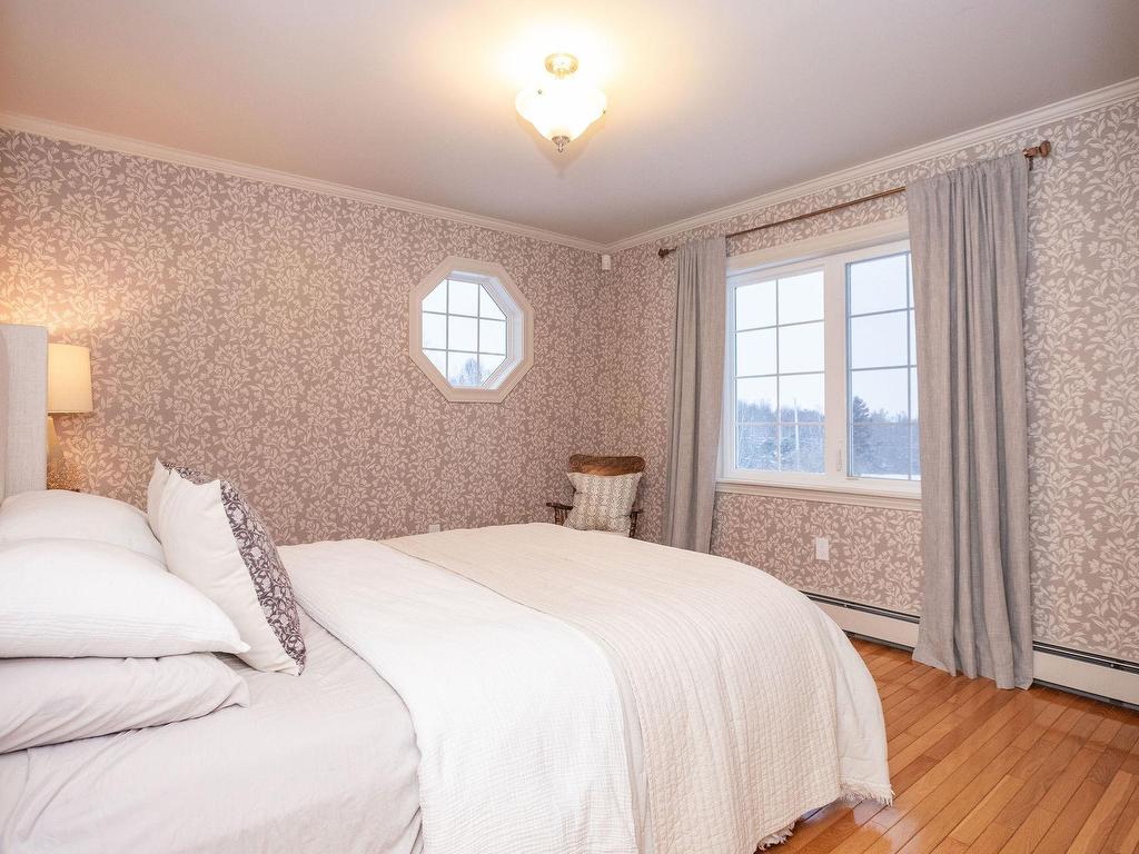 












21 Spruce Lane

,
Stratford,




PE
C1B 1M9

