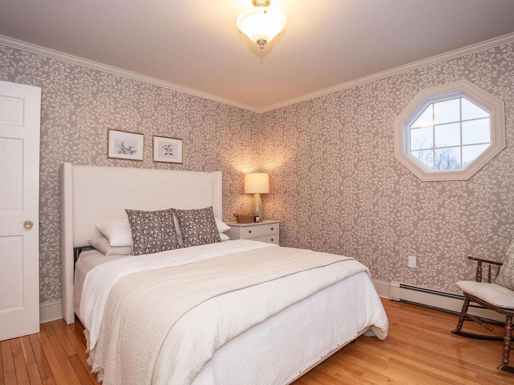 












21 Spruce Lane

,
Stratford,




PE
C1B 1M9

