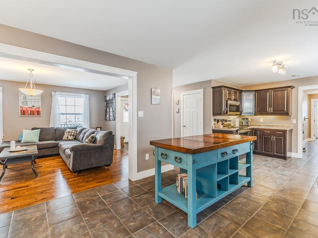 












80 Burris Drive

,
Valley,




NS
B6L 3B6

