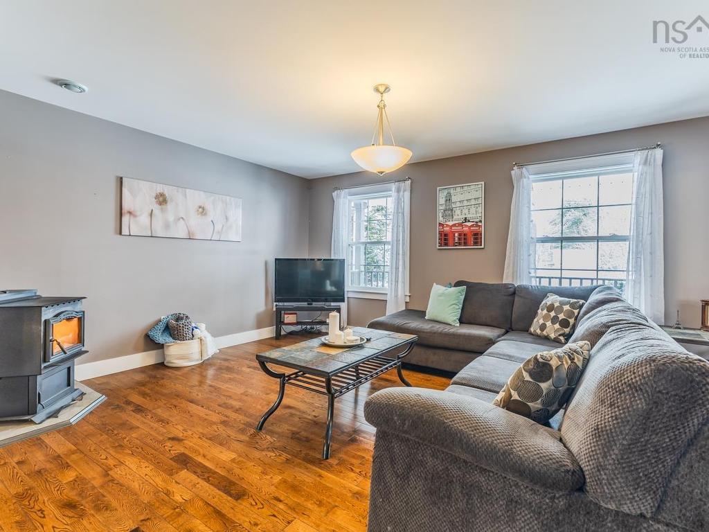 












80 Burris Drive

,
Valley,




NS
B6L 3B6

